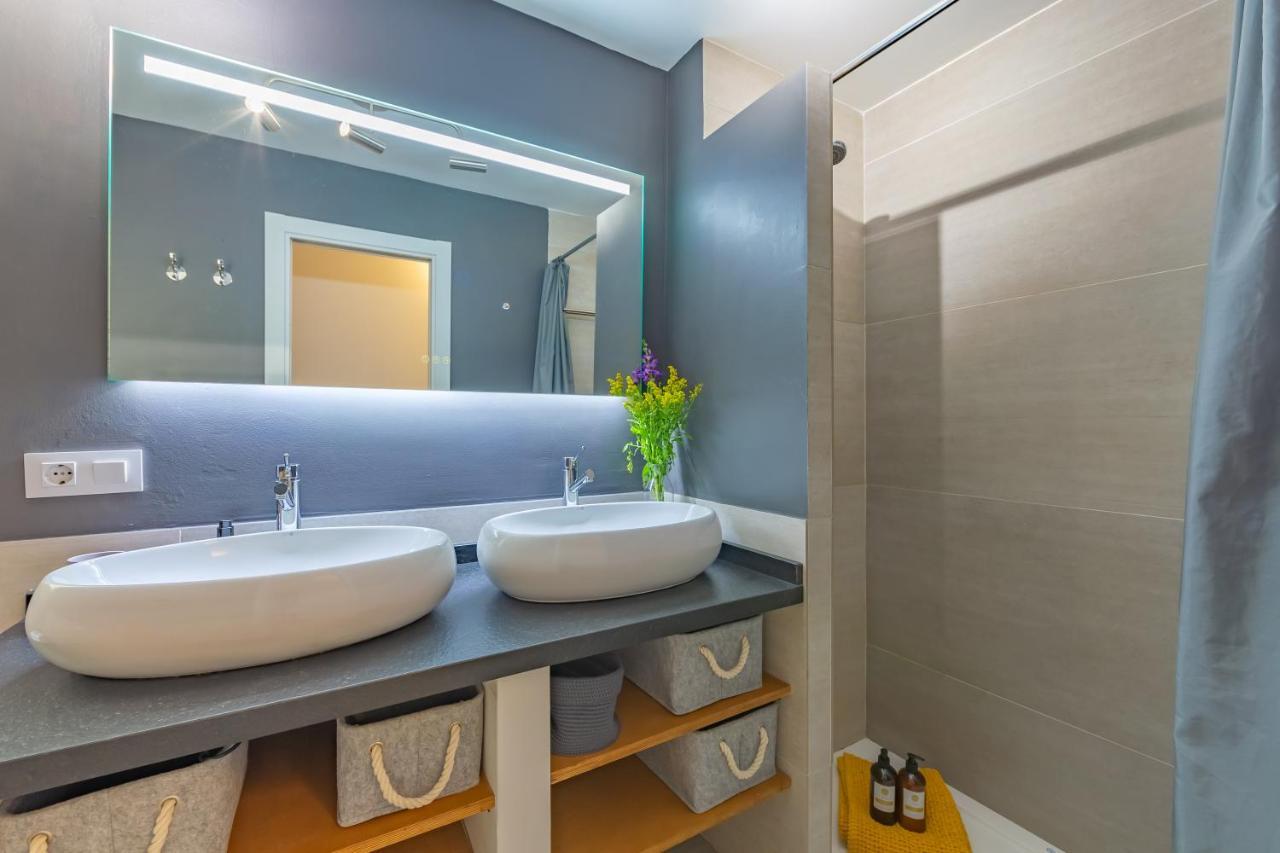 טריפה Near Beach, Cosy Terrace, Pool & Fibre Wifi מראה חיצוני תמונה